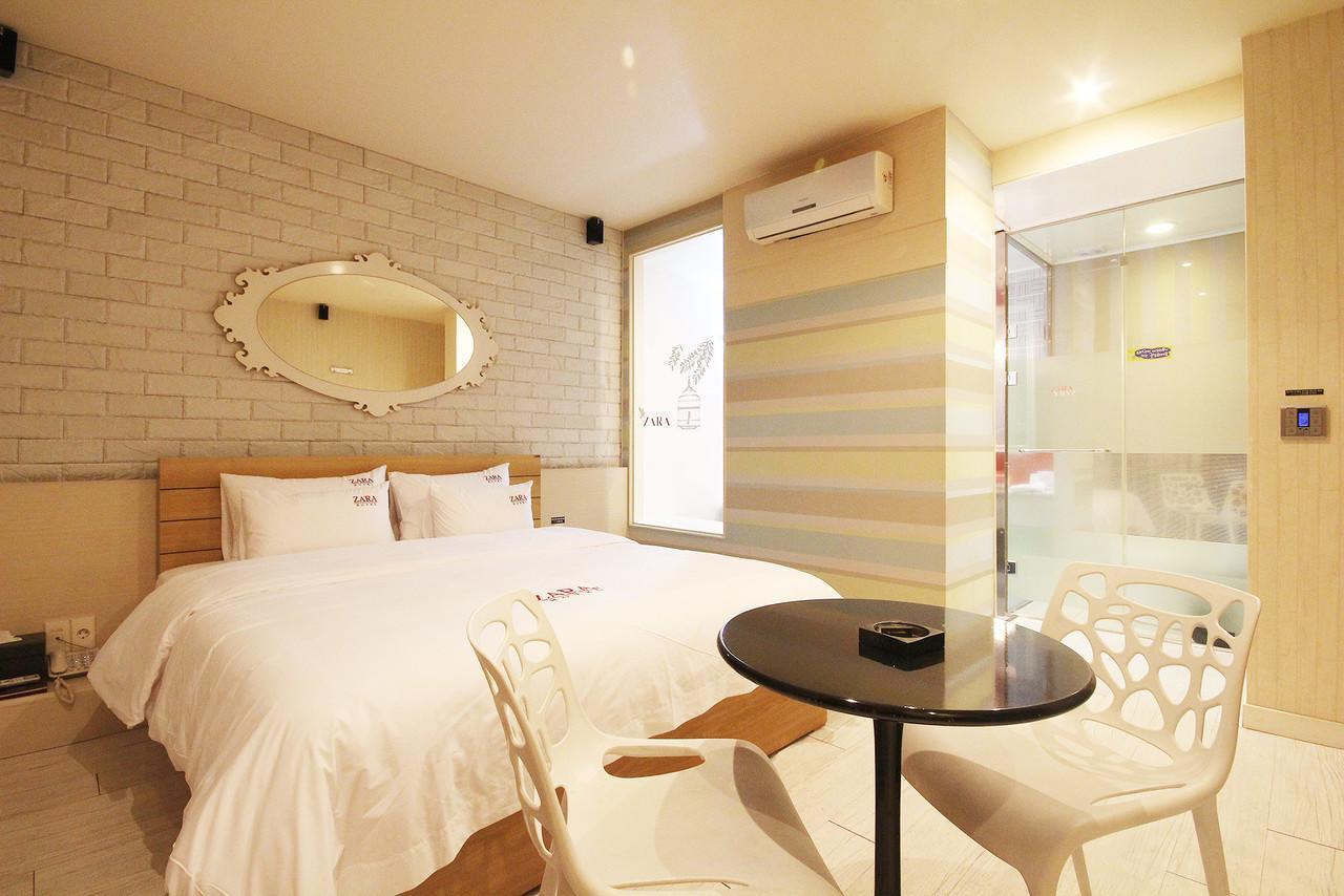 Hotel Zara Чангуон Екстериор снимка