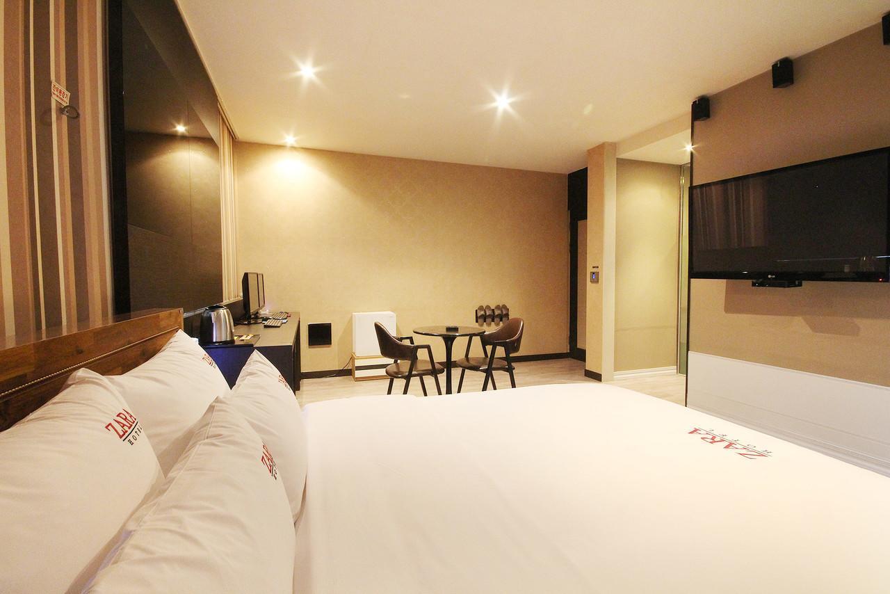 Hotel Zara Чангуон Екстериор снимка