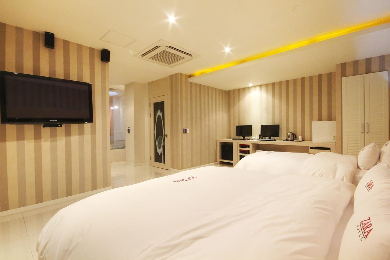 Hotel Zara Чангуон Екстериор снимка